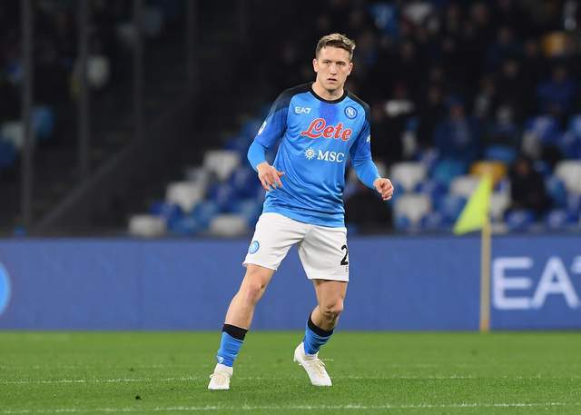 今晨尼斯备战意甲；远射贴柱细节曝光；引发热议；身体对抗强度拉满 -开云平台